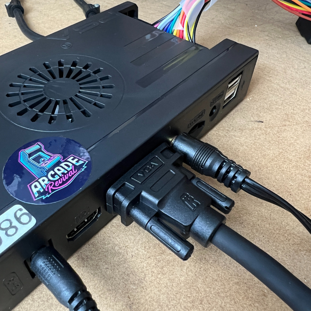 Reinforced VGA cable 15-pin male-to-male, ideal for arcade revival machine builds